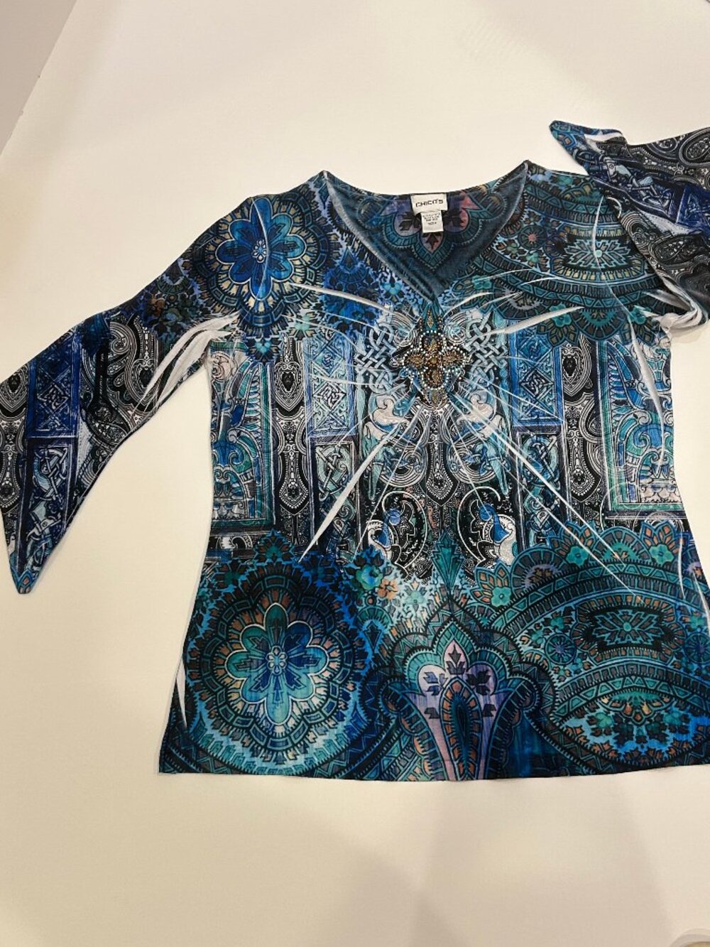 EUC Chico's blue floral sublimation paisley top with 3/4 bell sleeves, size L - Picture 3 of 7